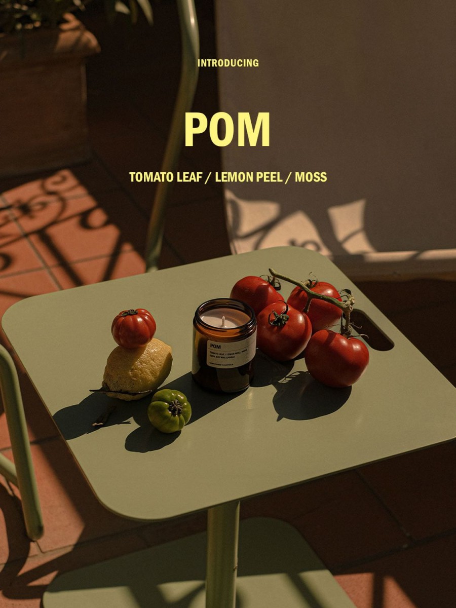 Living L&M Home | Posie Pom: Tomato Leaf / Lemon Peel / Moss Candle 250G